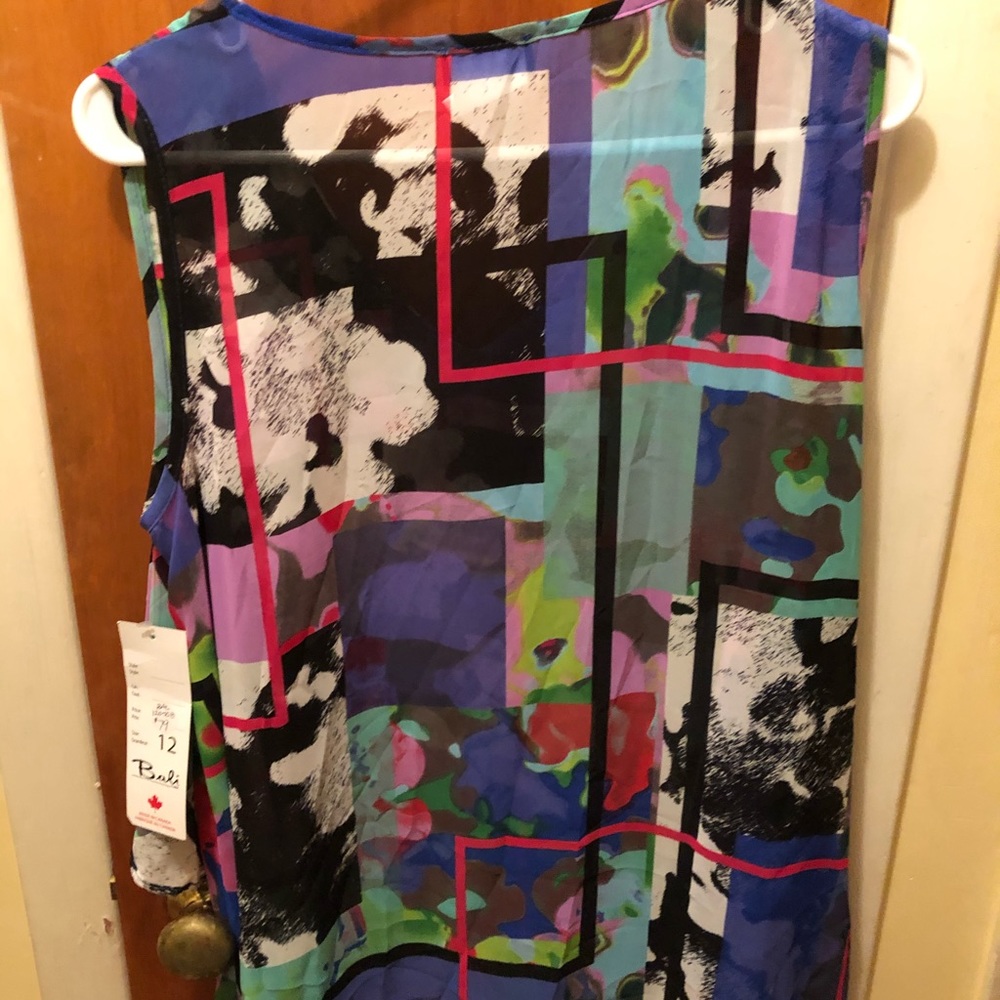 Top multi colored - Picture 2 of 3